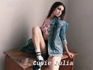 Cutie_Julia