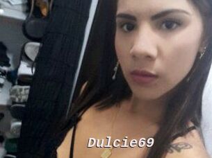 Dulcie_69