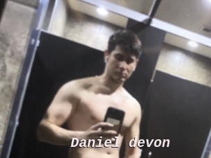 Daniel_devon