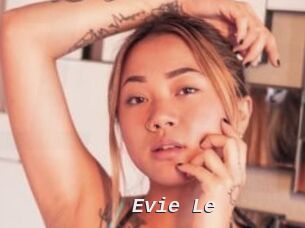 Evie_Le