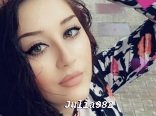 Julia982