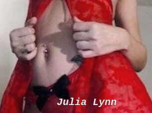 Julia_Lynn