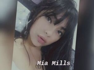 Mia_Mills