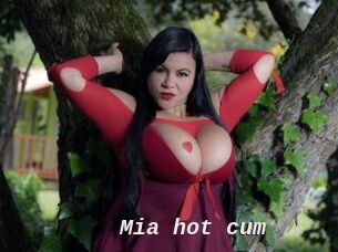 Mia_hot_cum