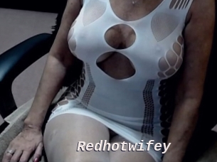 Redhotwifey