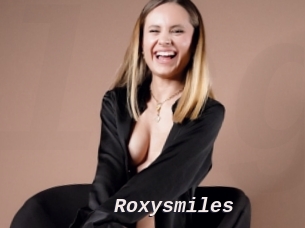 Roxysmiles