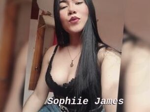 Sophiie_James