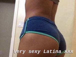 Very_sexy_Latina_xxx